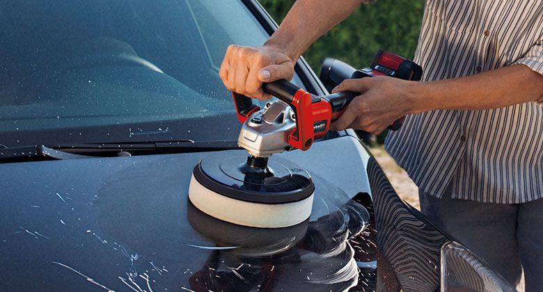 polishing machine in use